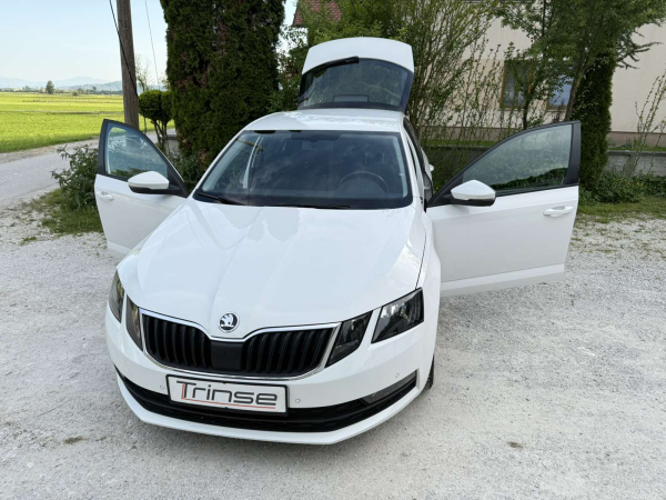Škoda Octavia 1.6 TDI DSG Limuzina
